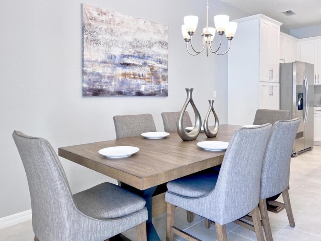 Beautiful Town Home With Splash Pool-1648Tpc Home كيسيمي المظهر الخارجي الصورة