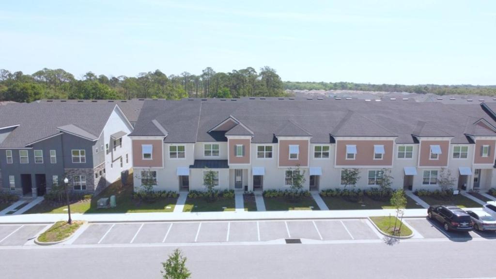 Beautiful Town Home With Splash Pool-1648Tpc Home كيسيمي المظهر الخارجي الصورة